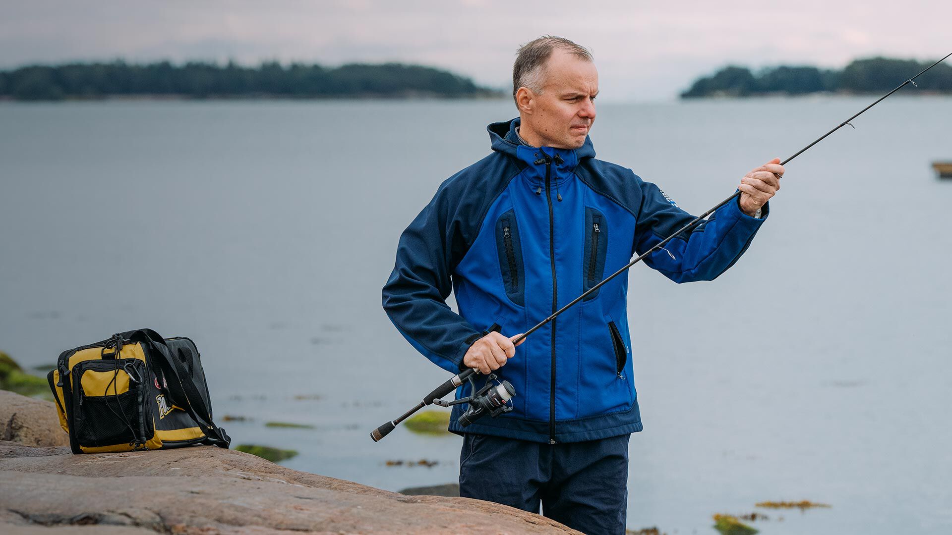 Silmäkirurgi valitsi lukulasien sijaan linssileikkauksen